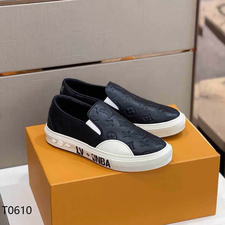 LU  Sneakers Slip On