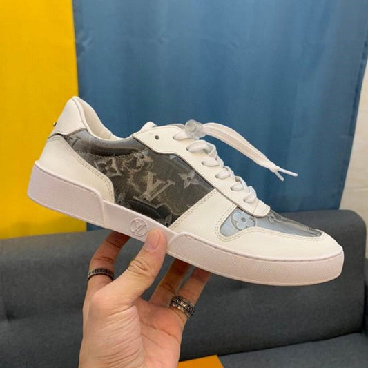 LU  Sneakers