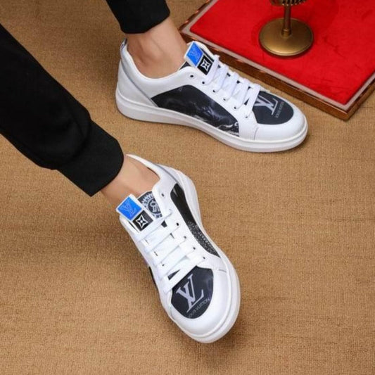 LU Sneakers