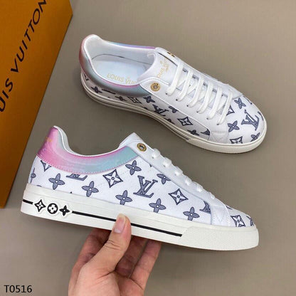 LU Sneakers