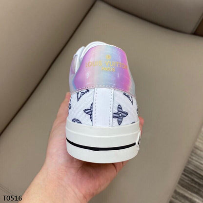 LU Sneakers