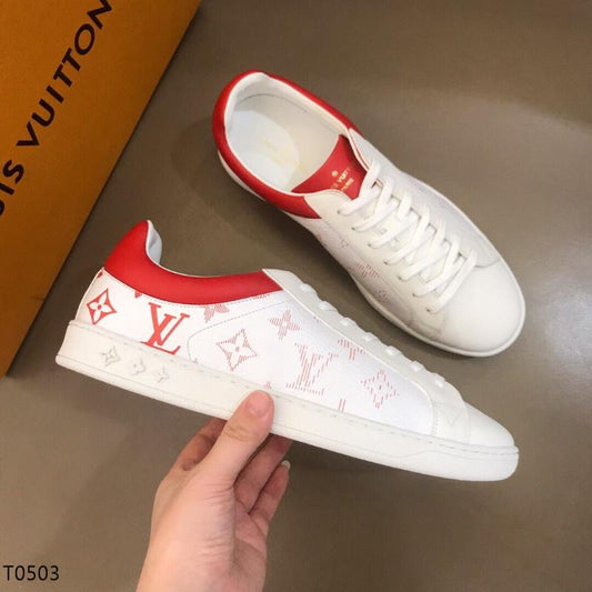 LU Sneakers