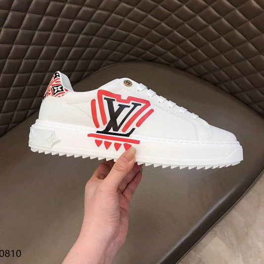 LU Sneakers