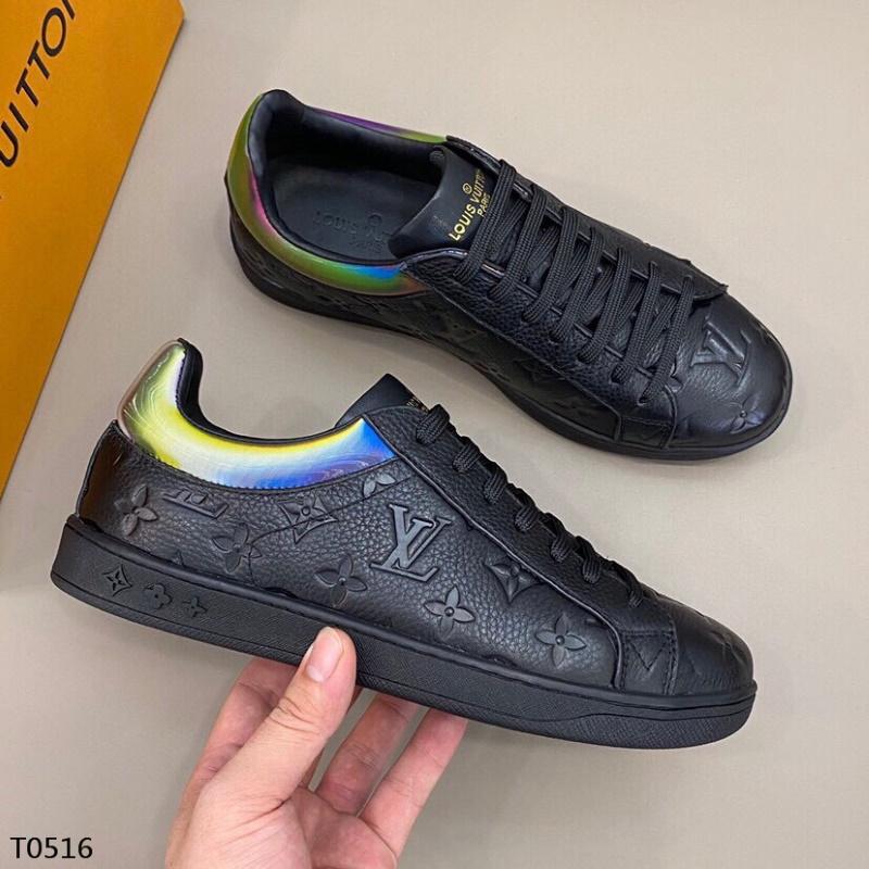 LU Sneakers