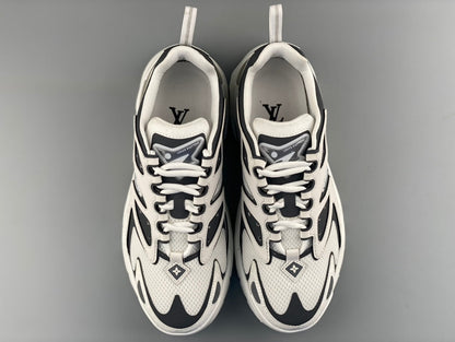 LU  Sneakers Runner