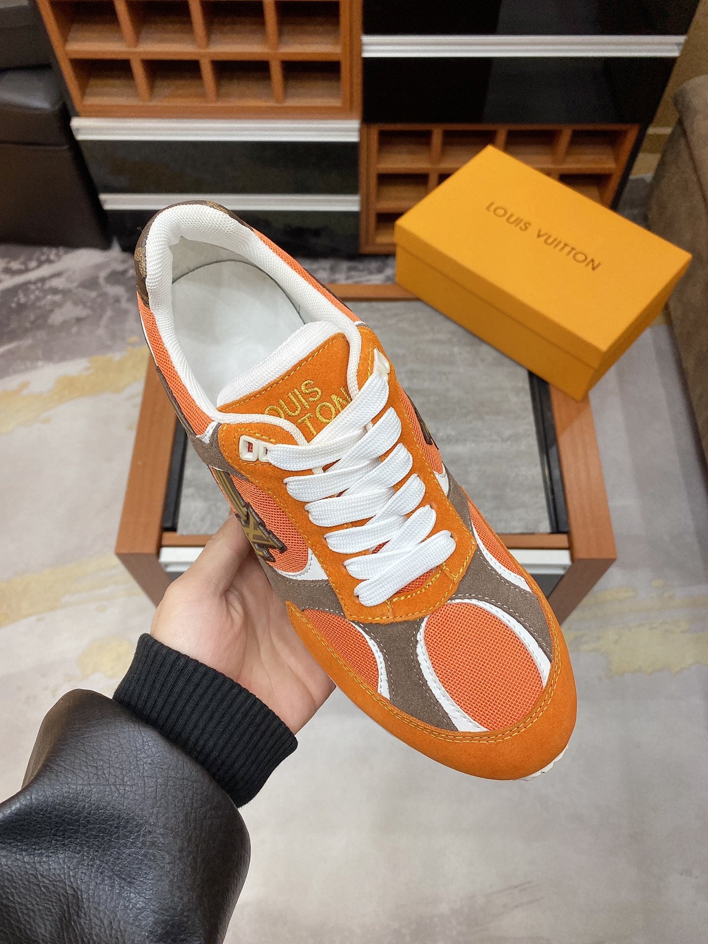 LU Run away Sneakers Low Orange
