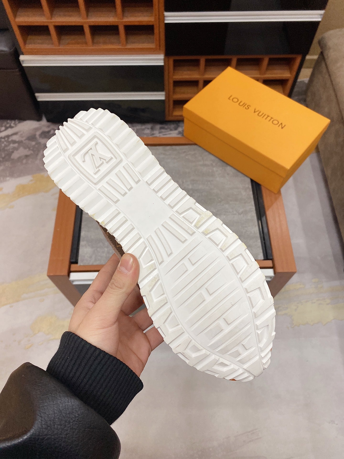 LU Run away Sneakers Low Orange