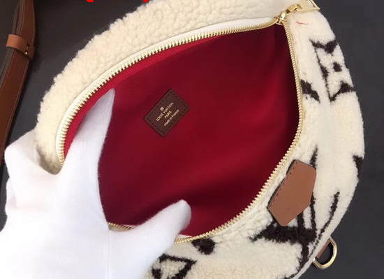 LU Bag Funny Pack Shearling