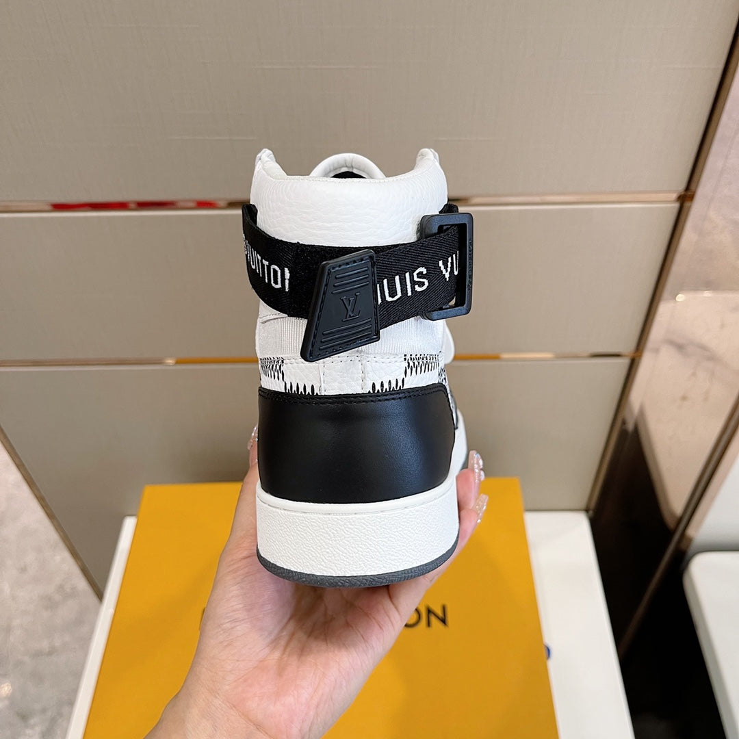 LU Sneakers High