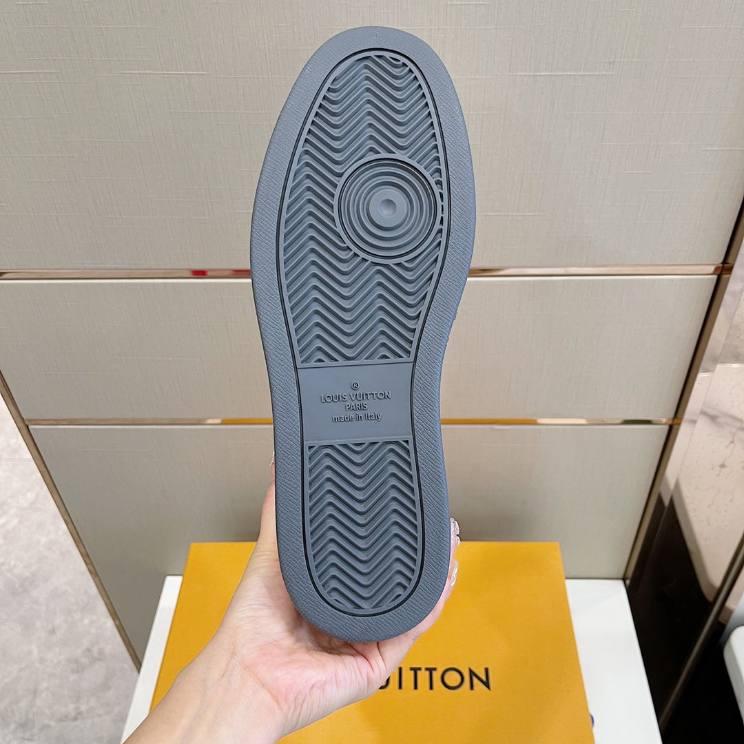 LU Sneakers High