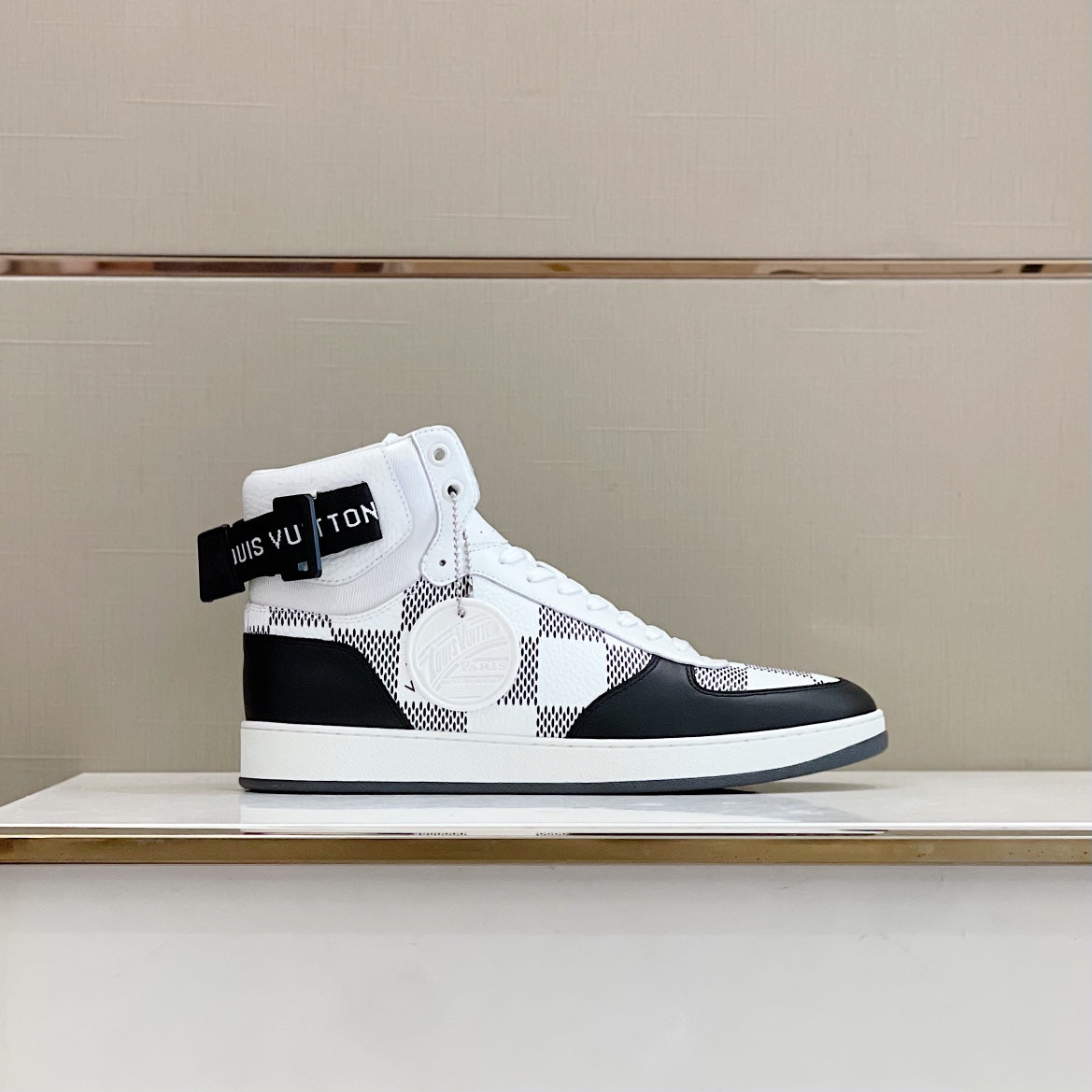 LU Sneakers High