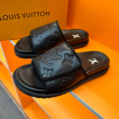 LU Slippers  2 Color 's