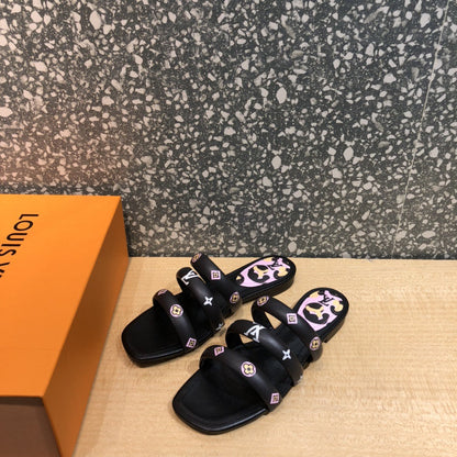 LU Appeal Slippers  2 Color 's