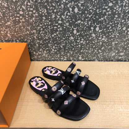 LU Appeal Slippers  2 Color 's
