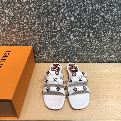 LU Appeal Slippers  2 Color 's