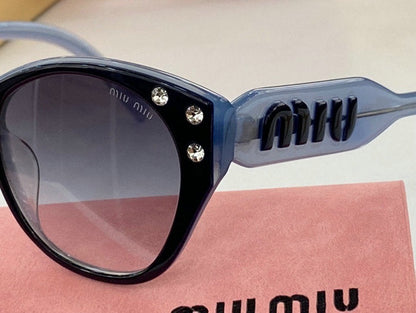 MIU MI  Sunglasses 4 Color 's