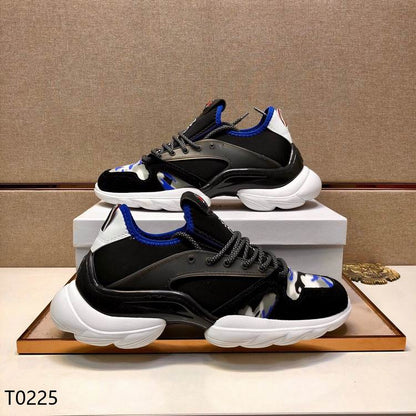 MONCR Sneakers Run Away Black