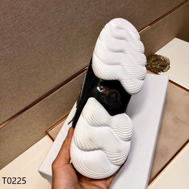 MONCR Sneakers Run Away Black