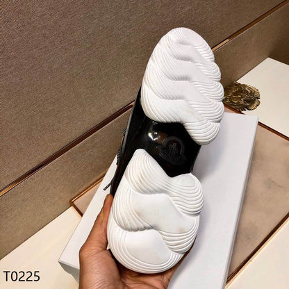 MONCR Sneakers Run Away Black