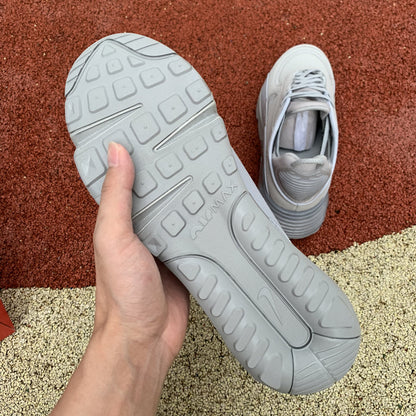 N*ke  Sneakers AirMAx 2090
