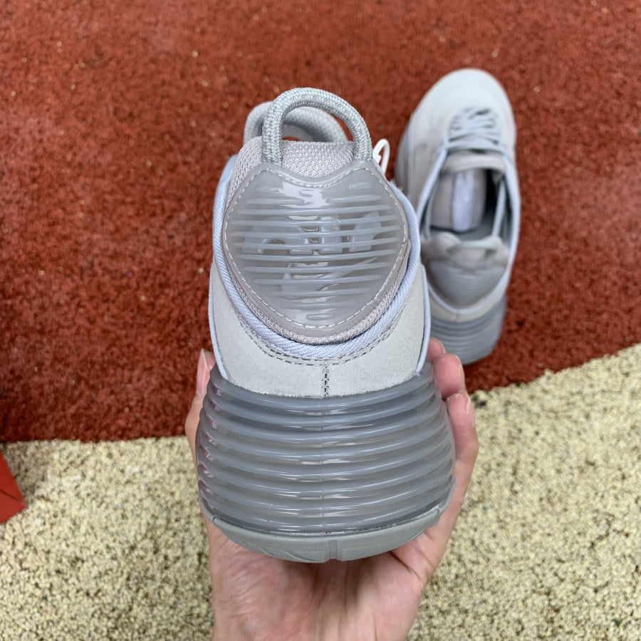 N*ke  Sneakers AirMAx 2090