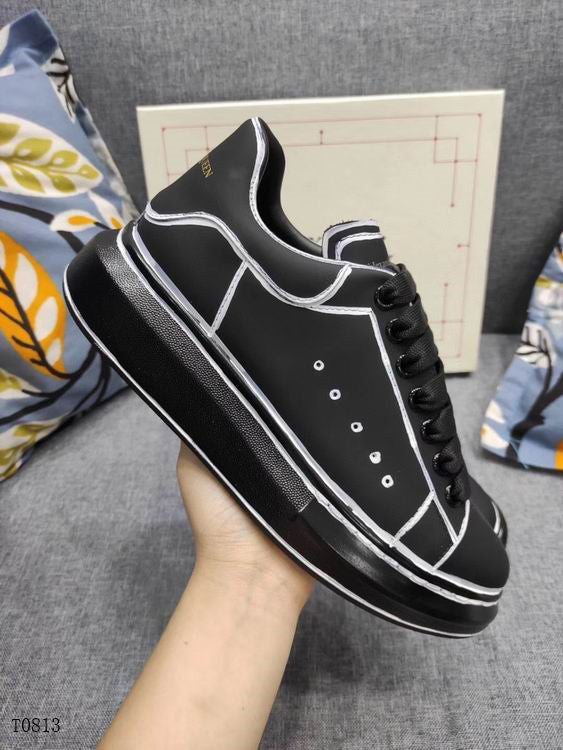 M*queen Sneakers Black