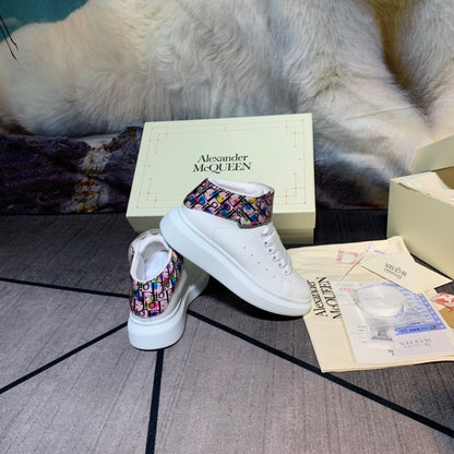 CHD vs M*QUEEN  Sneakers 46