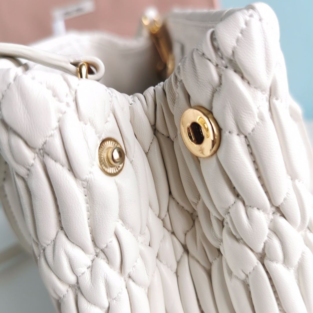 MIU MI PRD Bag  24 cm 2 color 's