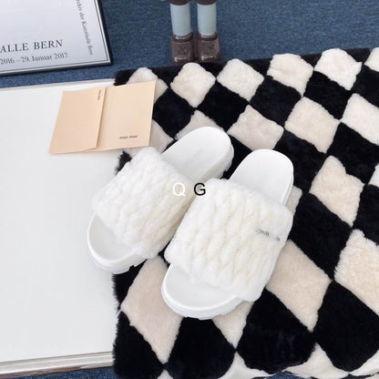 MIU MI  Slippers Shearling