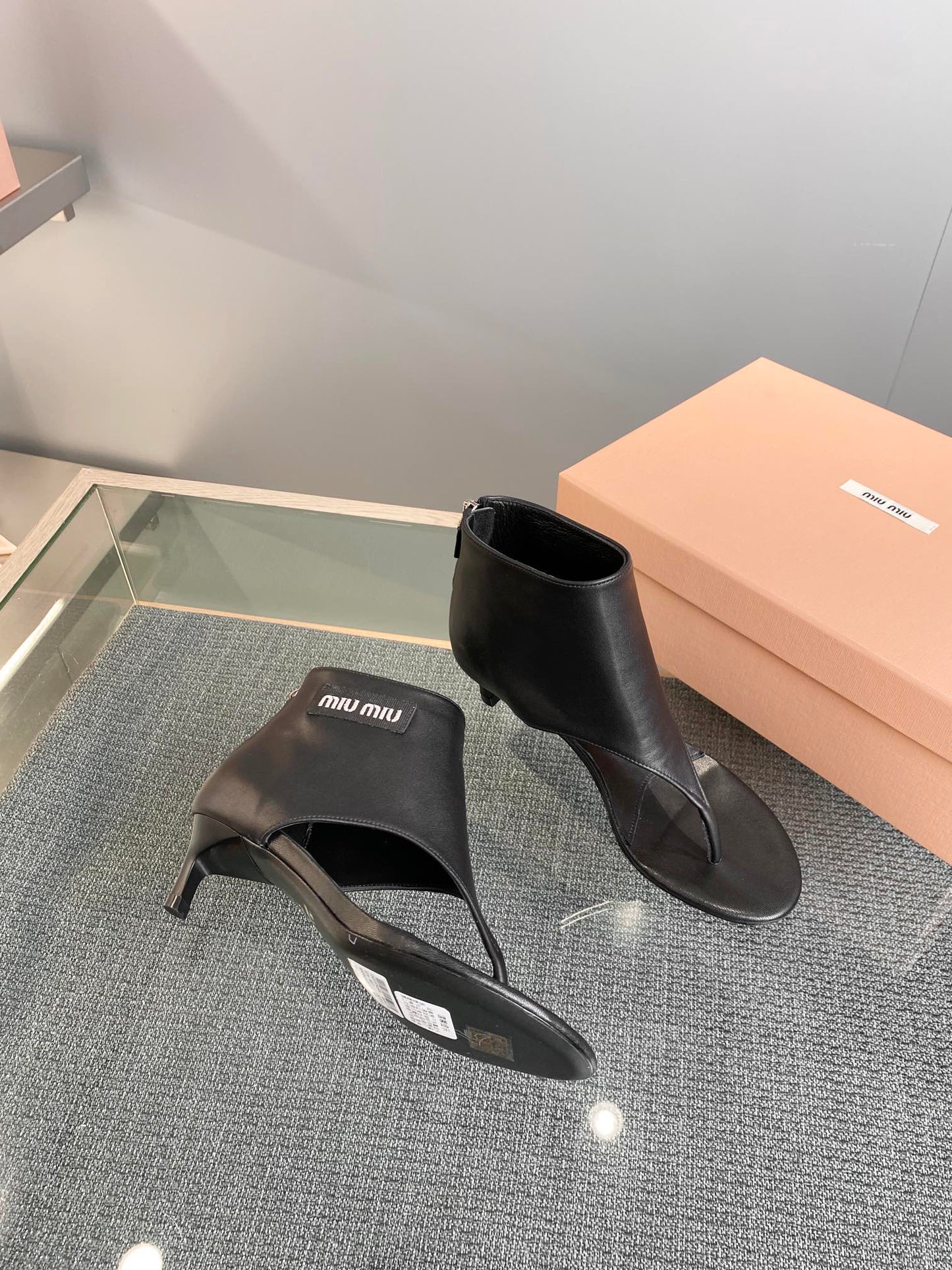 MIU MI PRD Boots Thong Short 2 Color 's