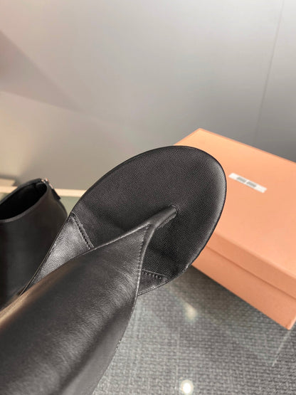 MIU MI PRD Boots Thong Short 2 Color 's