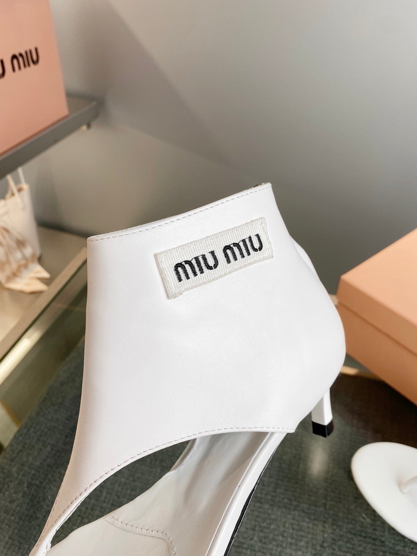 MIU MI PRD Boots Thong Short 2 Color 's