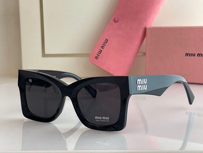MIU MI   Sunglasses 4 Color 's