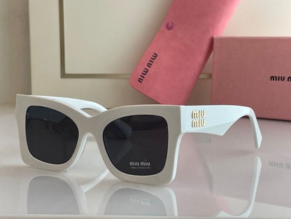 MIU MI   Sunglasses 4 Color 's