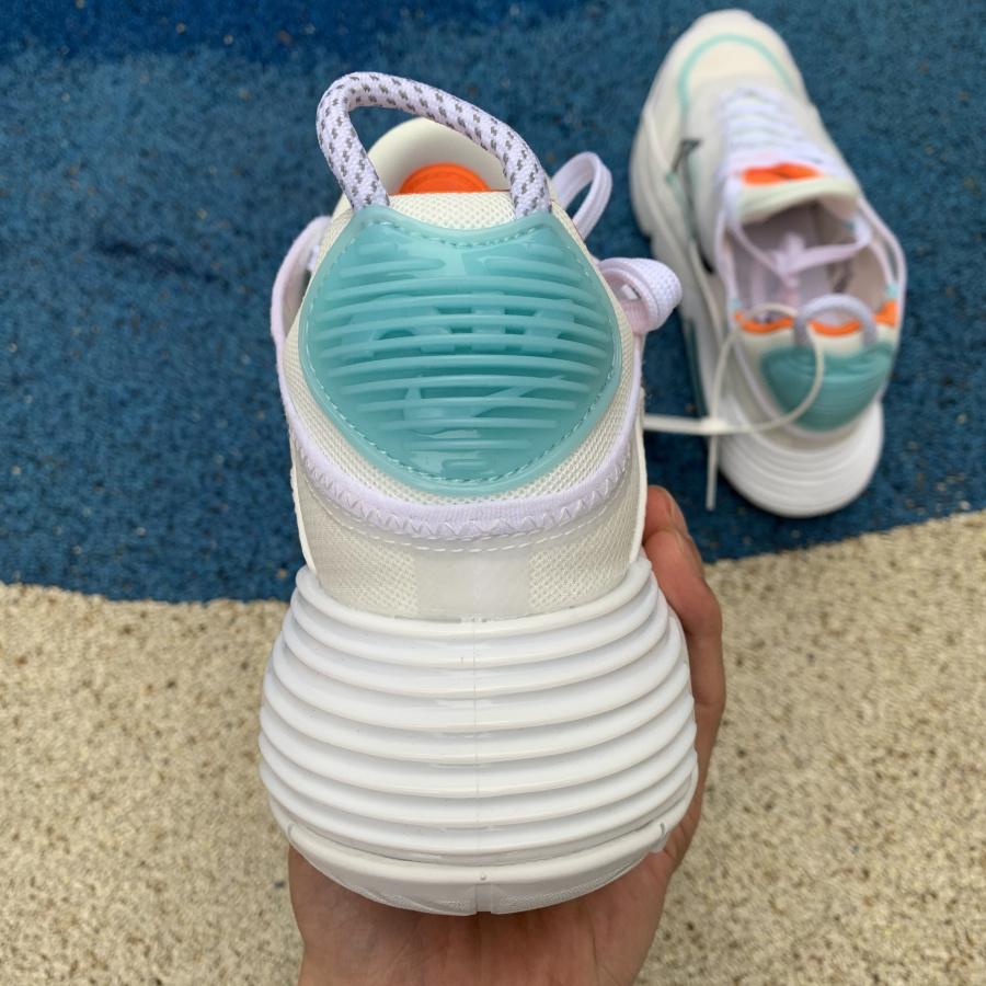 N*ke Max  2090 Pure Platinum  Sneakers