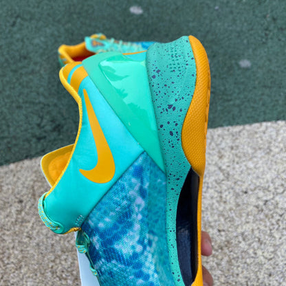 N*KE  Sneakers KOBE System  Glow Lasser 46