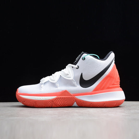 N*ke Max Kyrie 5  Sneakers