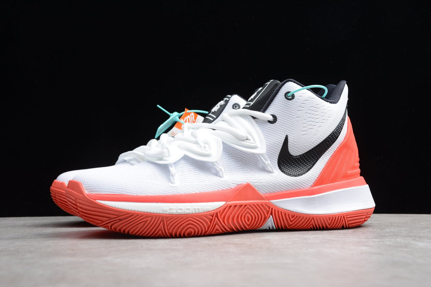 N*ke Max Kyrie 5  Sneakers