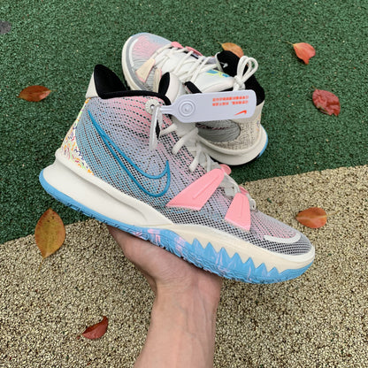 N^ke  Sneakers Kyrie 7EP