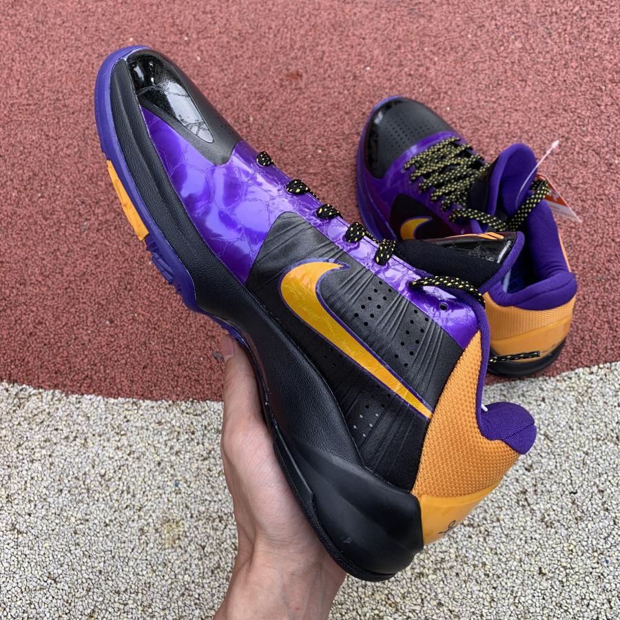 N*ke  Kobe Sneakers