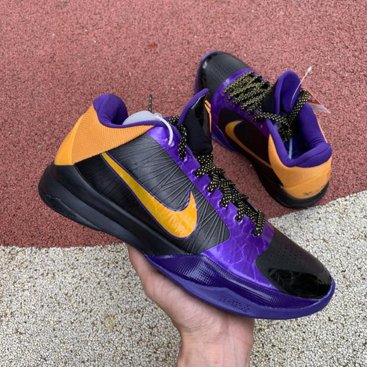 N*ke  Kobe Sneakers