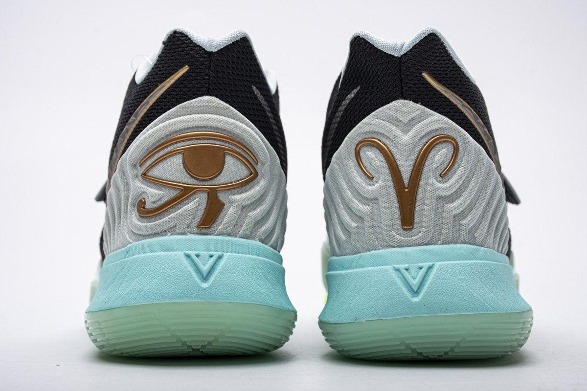 N*ke Max Kyrie 5 Concepts TV Sneakers