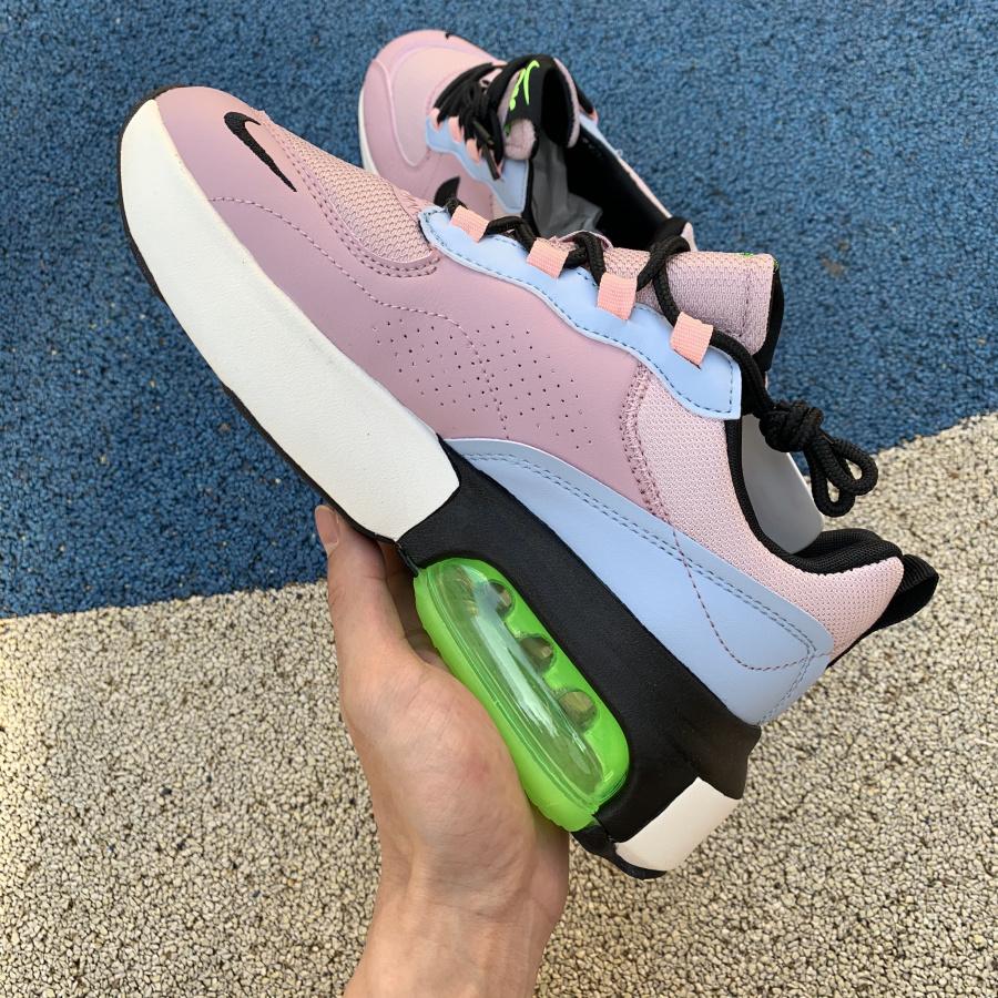 N*ke Sneakers 2020