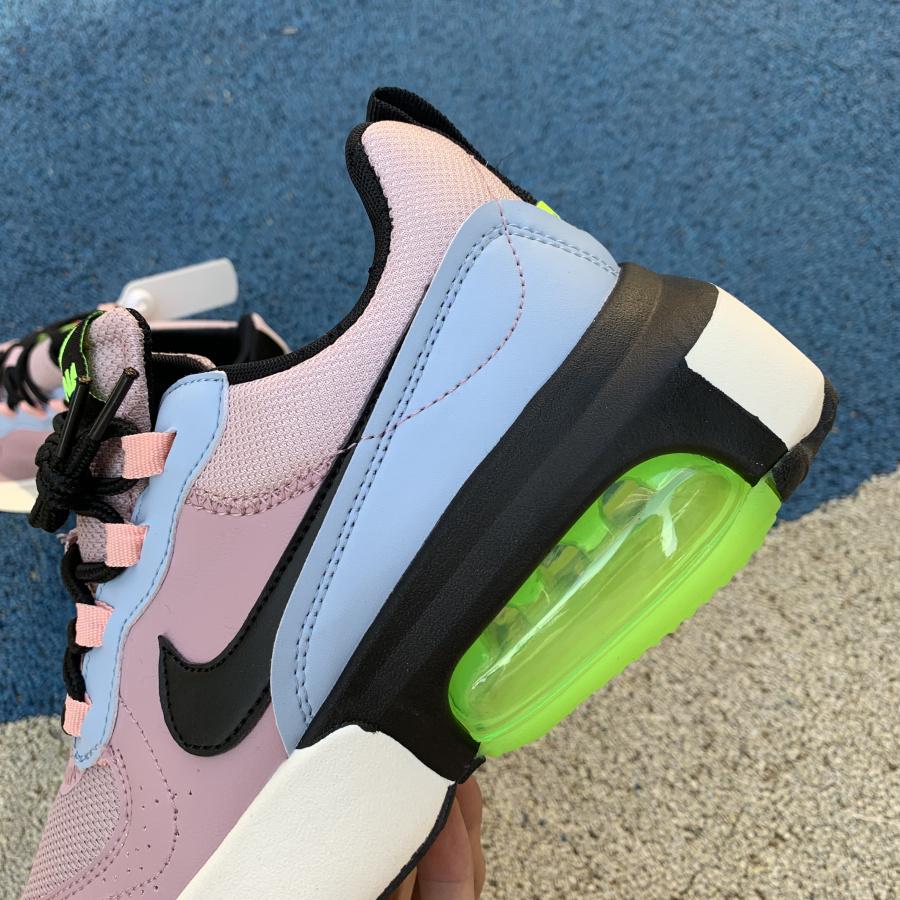 N*ke Sneakers 2020