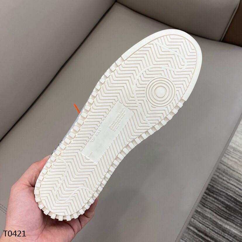 Off Wite Sneakers