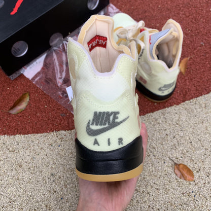 N*ke Off Wite Air Jorda 5 Sneakers