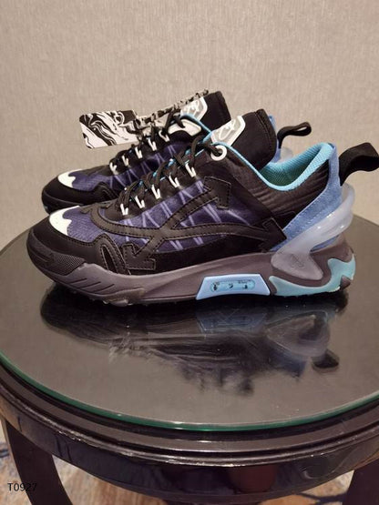 Off Wite Sneakers