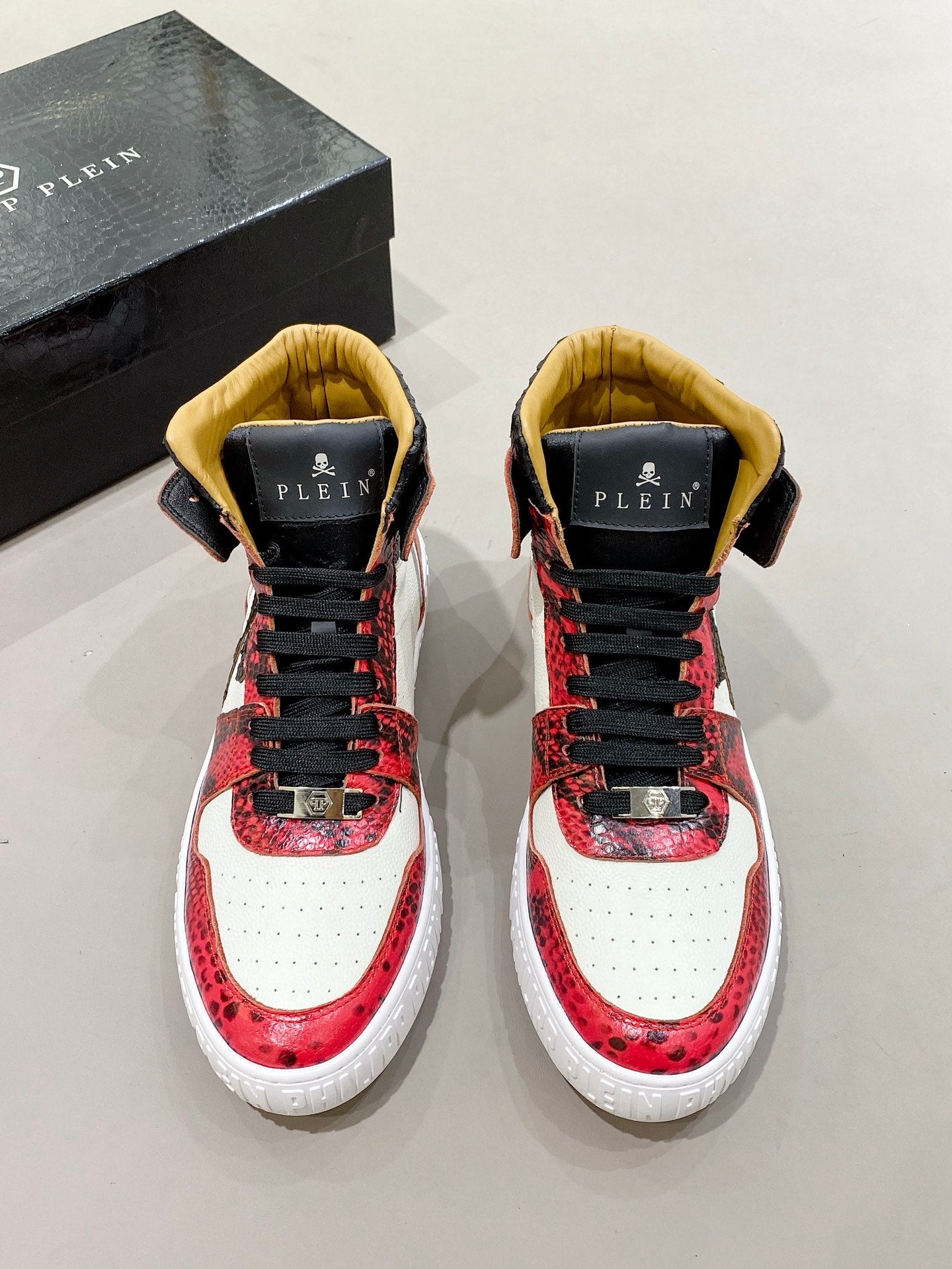 PLEIN Sneakers  2 Color 's