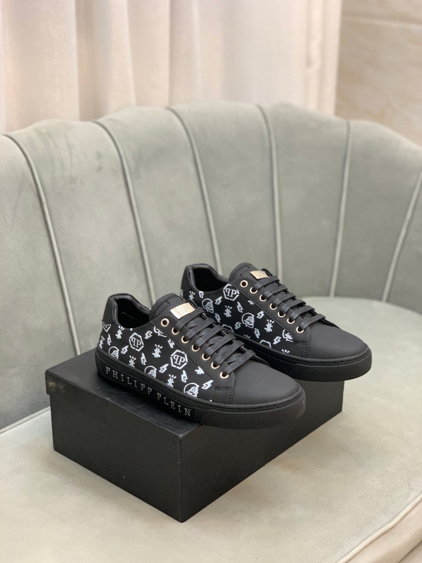 PLEIN Sneakers Logo Low  2 Color 's