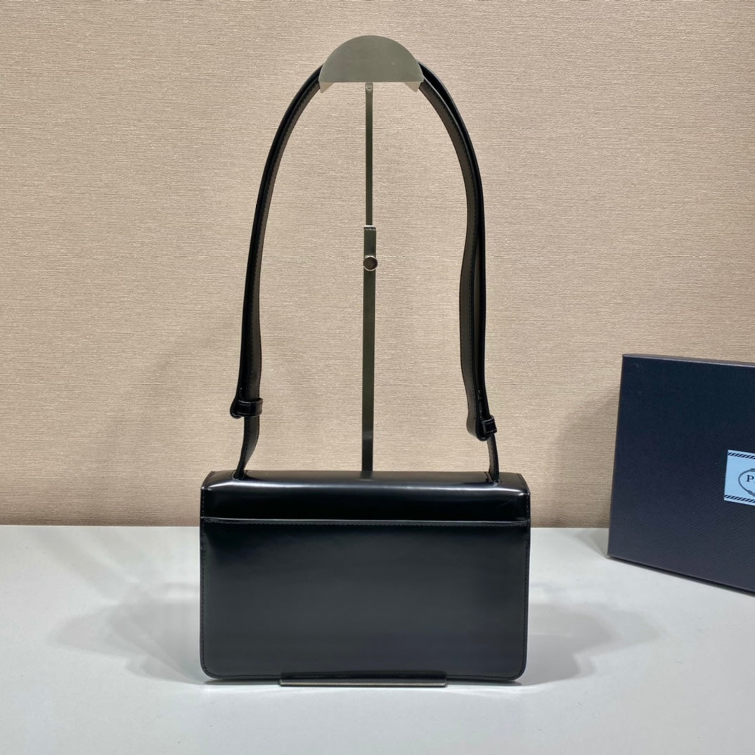 PRD Leather  Bag  26 cm  2 Color 's